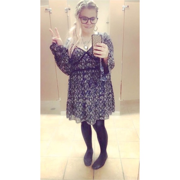 Meet your Posher, Katie - Picture 3 of 6